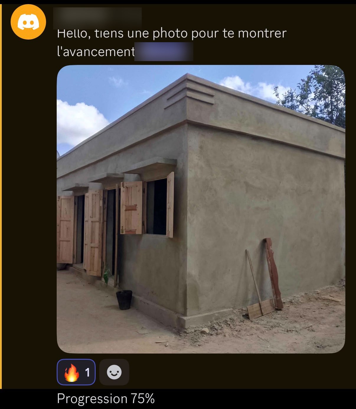 Un chatter NOV montre la maison qu'il construit